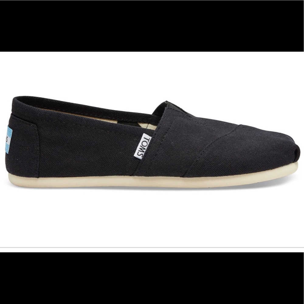 Classic Women’s Black Toms
